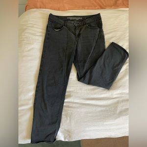 American Eagle Tomgirl Faded Black Pants